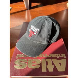 47 Brand Chicago Bulls Clean Up Strapback, Black